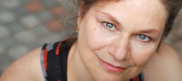 Anita Hollander headshot