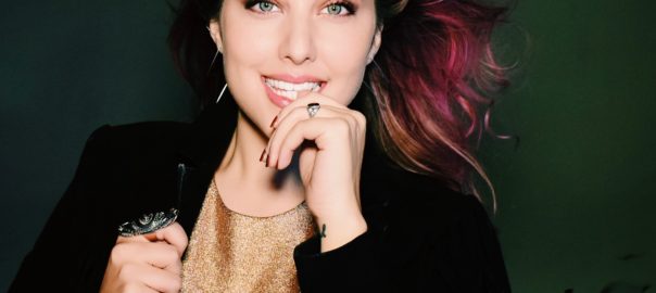 Maelyn Jarmon hedshot
