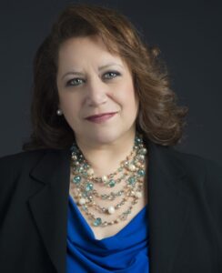 headshot of cynthia lopez